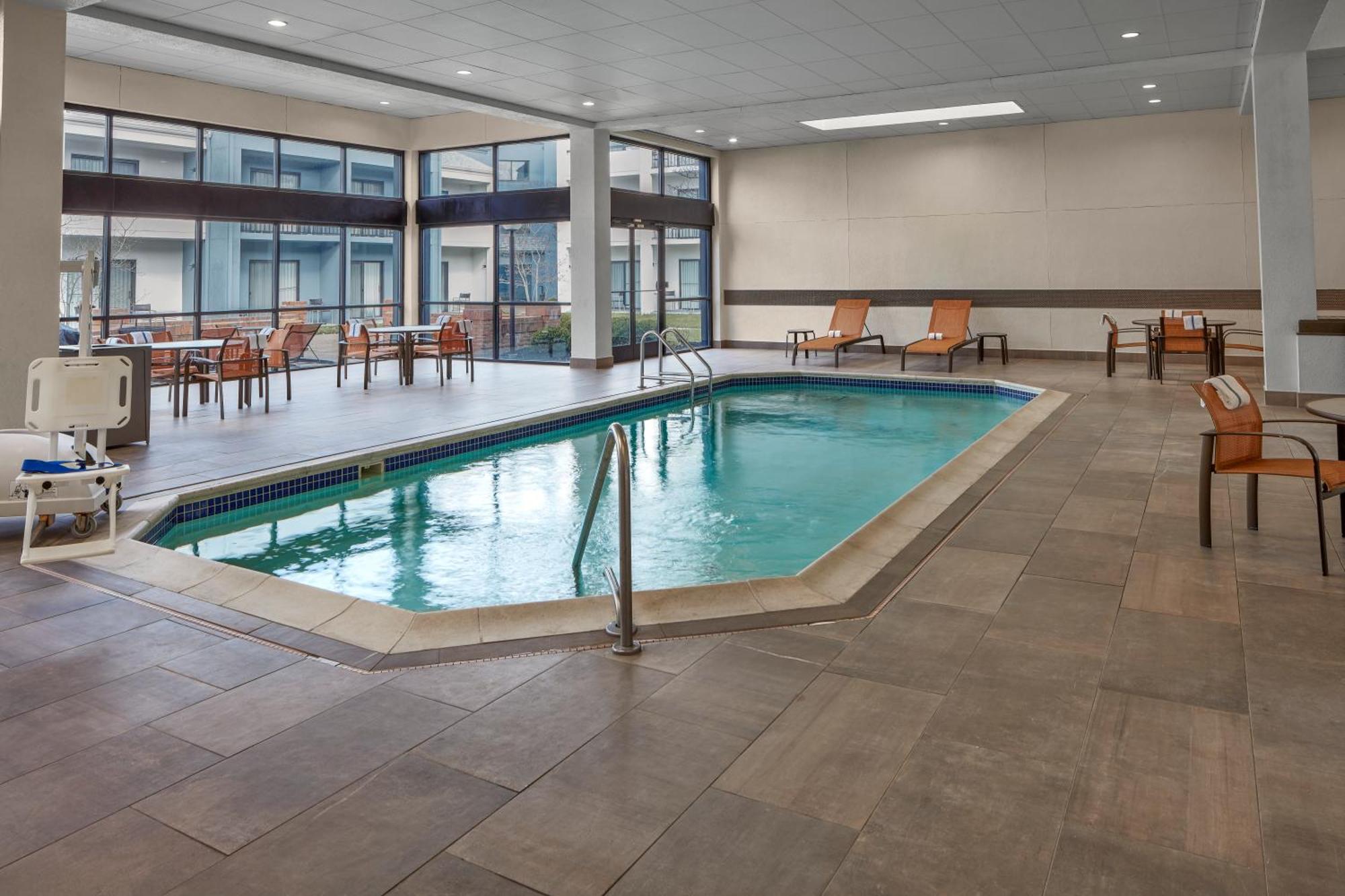 Courtyard Columbus Dublin Hotel Ngoại thất bức ảnh